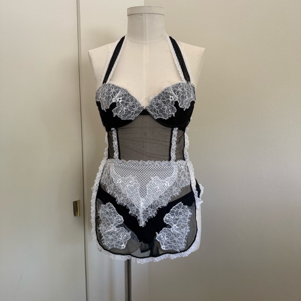 Vintage Victoria's Secret Black and White Lace Milkmaid Lingerie Set